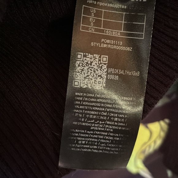 Guess by Marciano  Laced Sleeve Ribbed Knitting Black Size Small - Picture 3 of 4